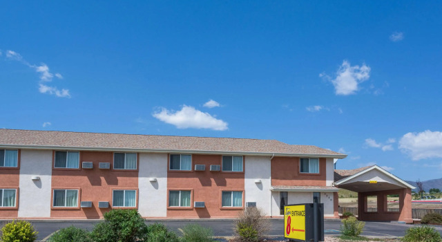 Super 8 by Wyndham Colorado Springs/Chestnut Street, Buchen Sie Hotel Hotels in Colorade Springs mit Frühstück, Frühstück