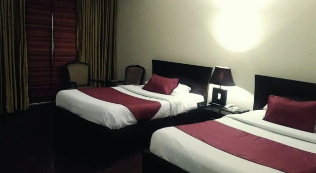 Hotel Pak Continental Hotel