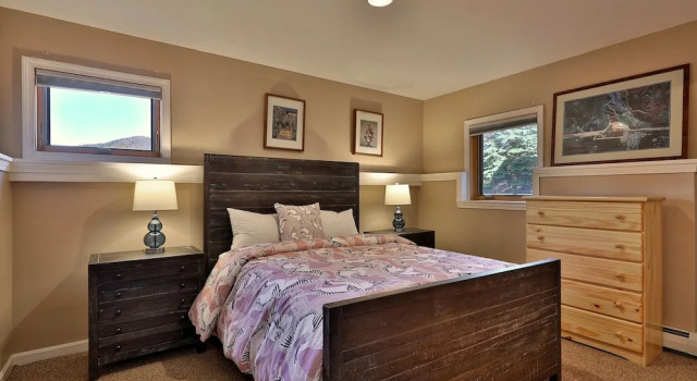 The Pico Escape: 3br/2ba Ski On/ski Off At Pico Mountain. Close To Killington. 3 Bedroom Condo