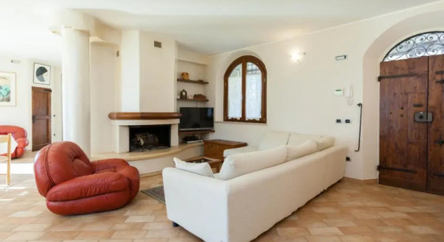 Calbertone Family and Bike Holidays, Rezervovat Hotel Urbino 