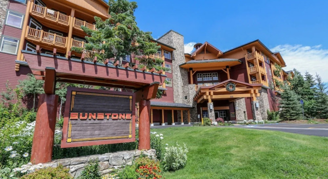 Sunstone #126 2 Bedroom Condo by RedAwning