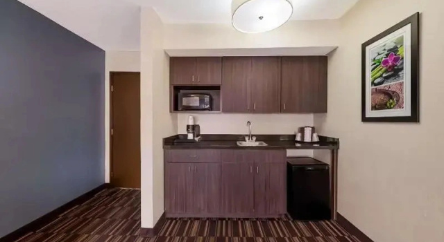 Люкс Baymont by Wyndham Elizabeth City