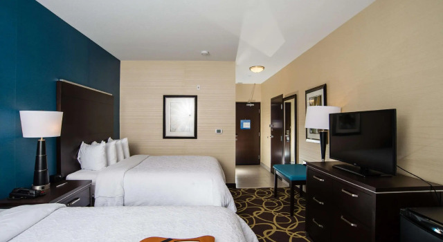 Четырёхместный номер Standard Hampton Inn & Suites East Gate Regina