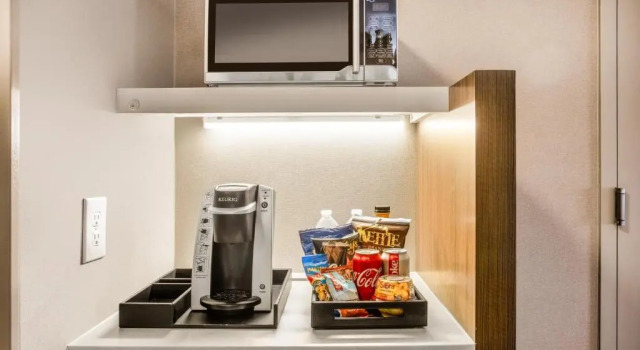 Четырёхместный номер Premium Hilton Garden Inn Islip/MacArthur Airport