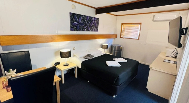 Двухместный номер Standard c 1 комнатой Horsham Motel