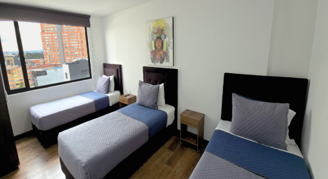 Трёхместный номер Standard с балконом Hotel Boutique City Center