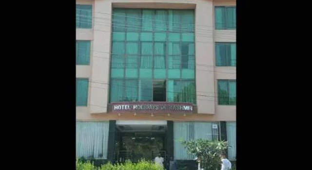 Holidays Inn Kashmir, Réserver Hôtel Pothi Azad Jammu and Kashmir