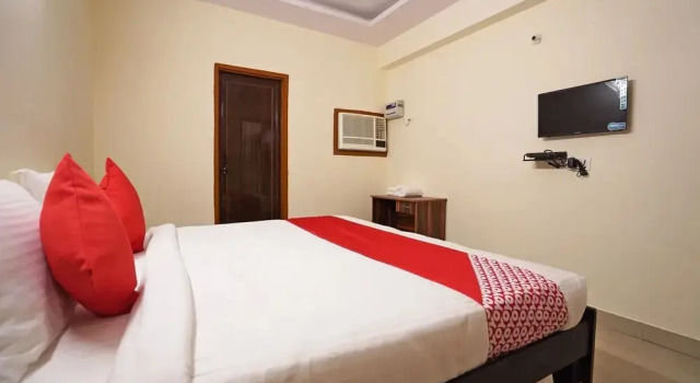 GMD Vasundhara by OYO Rooms