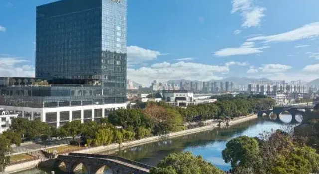 Hilton Yuyao, Buchen Sie Hotel Yuyao Zhejiang