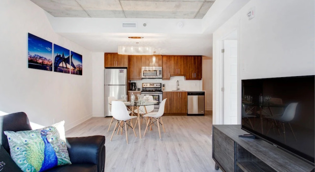 BNC Apartments, Rezervovat Apartmán Apartmány v Montreal, poblíž Quebecor, Apartmán