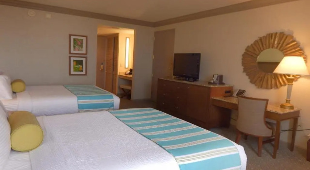 Четырёхместный номер Standard Moody Gardens Hotel Spa and Convention Center