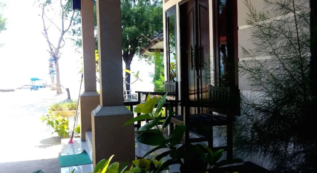 Yaya Bungalows Blue Coral, Book Hotel Hotels in Lombok with Parking, Parking