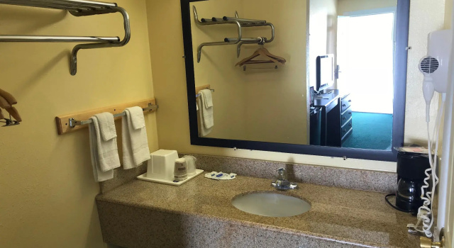 Standard Vierer Zimmer Kansas Inn