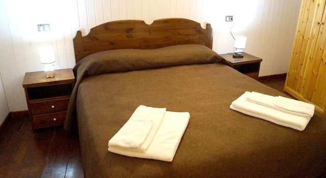 Apartment With 2 Bedrooms in Trepido', With Wonderful Mountain View, Indoor Pool and Wifi Near the Slopes, Prenota Appartamento Hotel a Calabria con parcheggio, Parcheggio