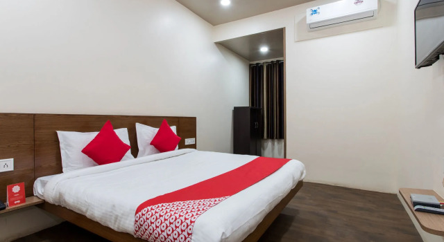 OYO 11929 Hotel Ridhi Sidhi