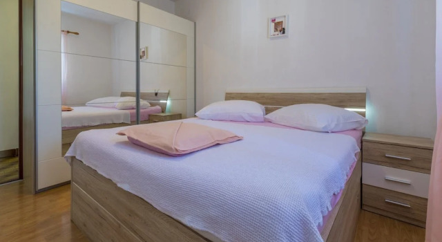 Apartments Ana