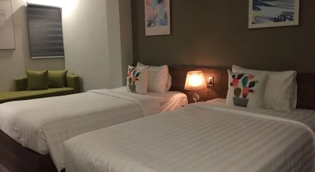 Eyes Hotel