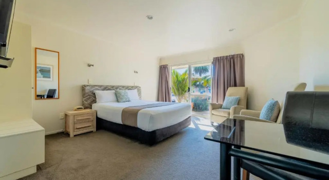 Студия Executive Pacific Coast Motor Lodge