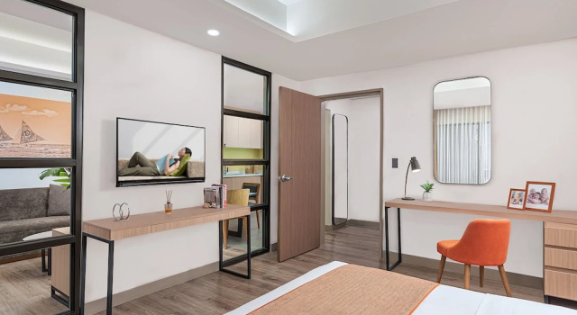 Номер Deluxe c 1 комнатой с балконом Citadines Amigo Iloilo