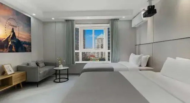 Songya Whole House Smart Hotel (Jiefangbei Pedestrian Street Yangtze River Cableway Store)