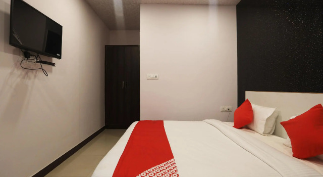 OYO 42640 Day Night Resort, Varaa Lomakeskus Faridabad Haryana