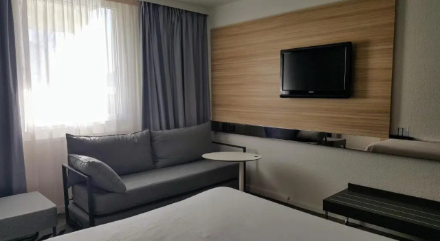 Двухместный номер Superior Novotel Narbonne Sud