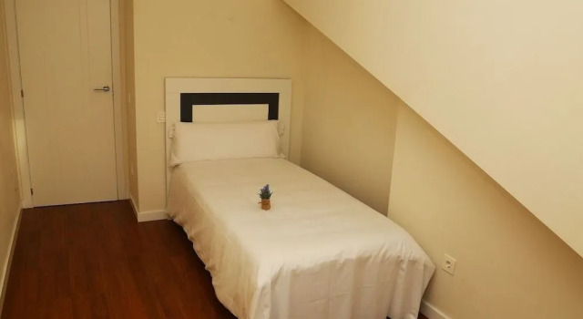Apartamentos Turisticos Puente Romano P2 2-A, Забронировать Апартаменты/квартира Апартаменты Саламанки, рядом с Папский университет Саламанки, Апартаменты/квартира