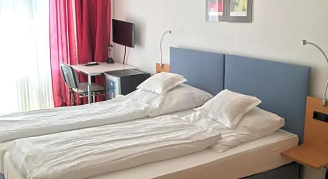 Двухместный номер Standard Hotel Bairischer Hof