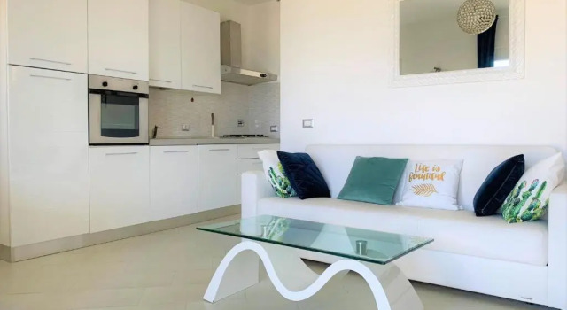 Апартаменты с видом на море Alex's House Focene