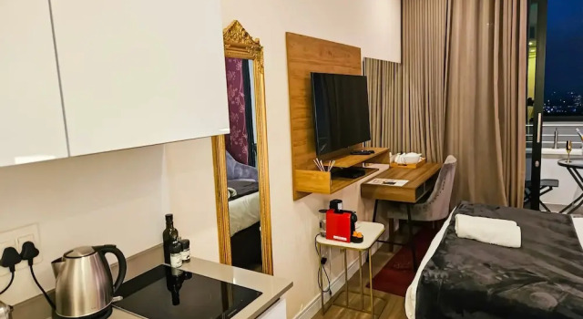 Студия Comfort Illovo Central Apartments