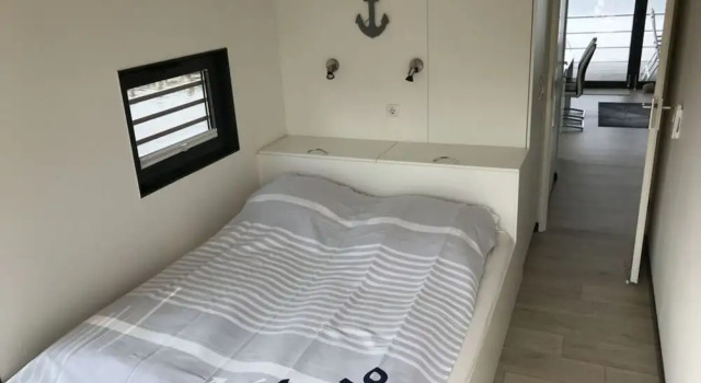 Apartment in Mecklenburg Western Pomerania, Забронировать Апартаменты/квартира Отели Мекленбургское поозёрье с парковкой, Парковка