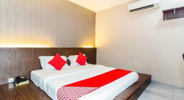 Кровать в общем номере Hotel O 340 Comfort Hotel