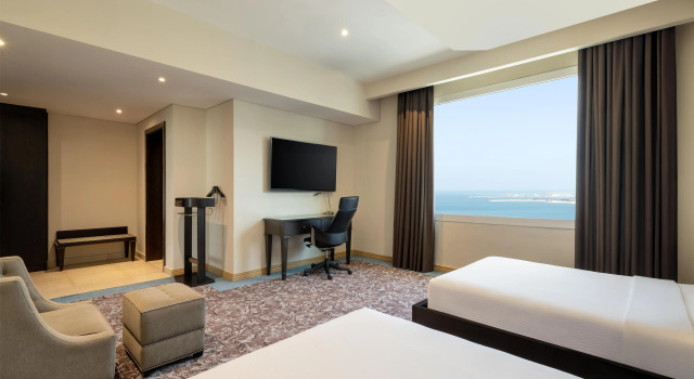 Двухместный люкс Royal Golden Tulip Doha Hotel