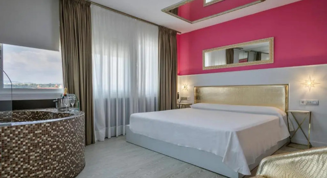 Люкс с балконом Hotel Consentido