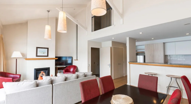 Absolute By The Lake Villa, Забронировать Вилла Куинстаун 