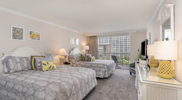Gorgeously remodeled 2 bedroom ocean front unit - 509 South Hampton 2 Condo, Забронировать Апартаменты/квартира Отели Южной Каролины с бассейном, Бассейн