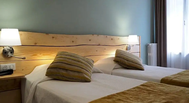 Трёхместный номер Comfort Hotel Busby