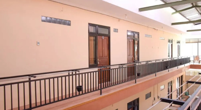 Двухместный номер Standard RedDoorz near Terminal A Adisucipto Airport