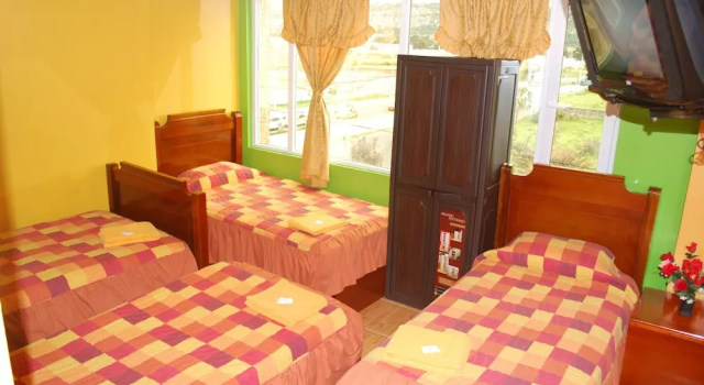 Четырёхместный номер Standard Hotel Gran Quitumbe