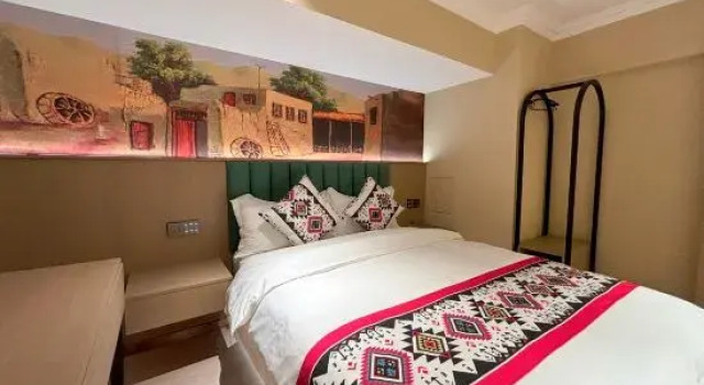 Люкс Comfort Yiran hotel (Kashgar Shenka Avenue Branch)