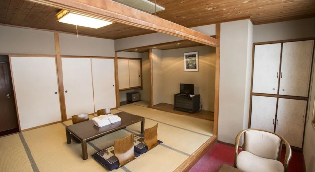 Nomad Hakuba