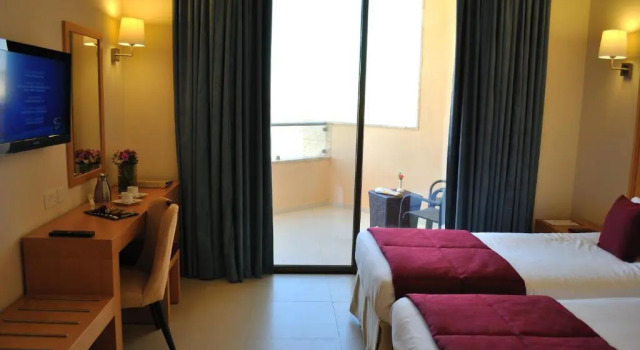 Двухместный номер Standard Ramada Resort Dead Sea