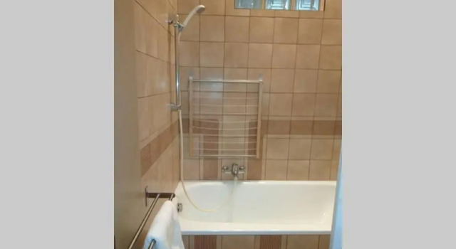 Family apartment with two bathrooms near to city center