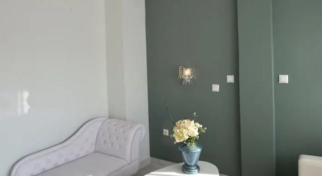 Полулюкс Johns Hotel