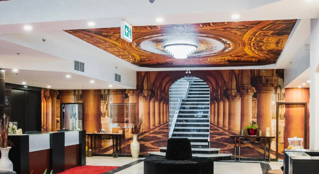 Hotel Montreal Metropolitan