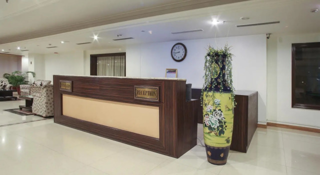 Regenta Central, Haridwar, Rezerwuj Hotel Hotele w Uttarakhand z basenem, Basen