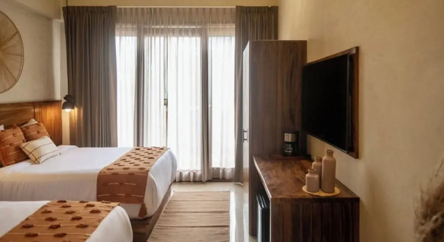 Четырёхместный семейный номер Standard с балконом Mantra Hotel Boutique