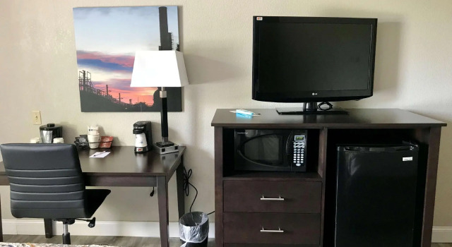 Четырёхместный номер Standard SureStay Plus Hotel by Best Western Lehigh Valley