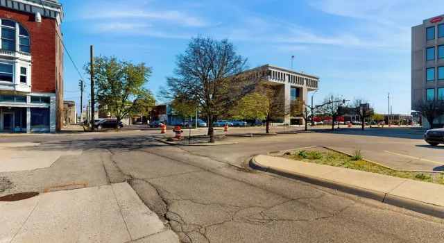 'downtown Delight' w/ Patio! 1 Mi to Ball State, Réserver Appartement Muncie Indiana