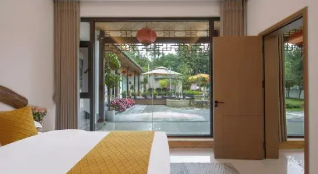 Люкс Deluxe Tengchong Jingya Hidden Stay Chinese Inn